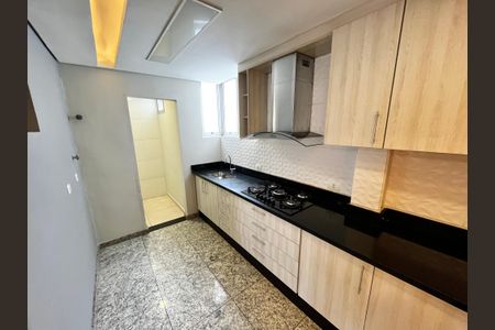 Apartamento para alugar com 162m², 5 quartos e 3 vagasCozinha