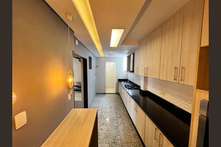 Apartamento para alugar com 162m², 5 quartos e 3 vagasCozinha