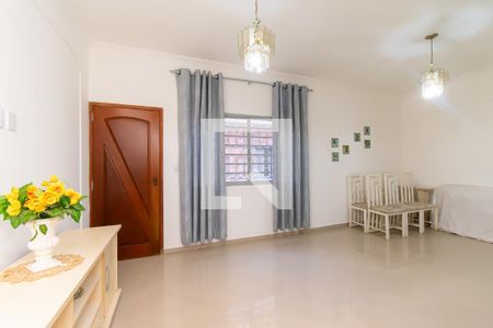 Casa à venda com 126m², 4 quartos e sem vagaSala