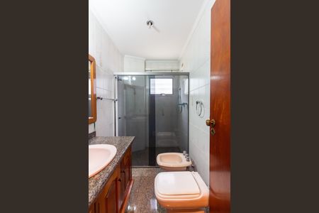 Apartamento para alugar com 151m², 2 quartos e 2 vagas Apartamento para alugar com 151m², 2 quartos e 2 vagasBanheiro