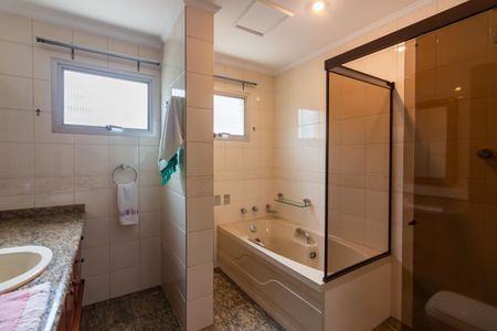 Apartamento para alugar com 151m², 2 quartos e 2 vagas Apartamento para alugar com 151m², 2 quartos e 2 vagasBanheiro 2