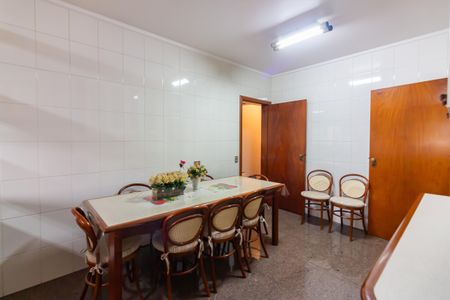 Apartamento para alugar com 151m², 2 quartos e 2 vagas Apartamento para alugar com 151m², 2 quartos e 2 vagasCozinha