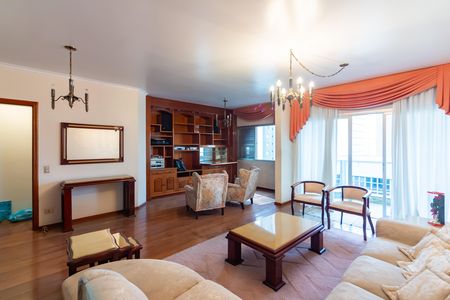 Apartamento para alugar com 151m², 2 quartos e 2 vagas Apartamento para alugar com 151m², 2 quartos e 2 vagasSala