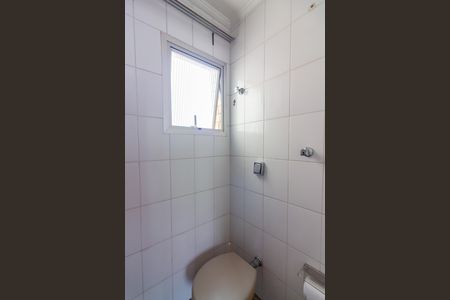 Apartamento para alugar com 151m², 2 quartos e 2 vagas Apartamento para alugar com 151m², 2 quartos e 2 vagasBanheiro de Serviço