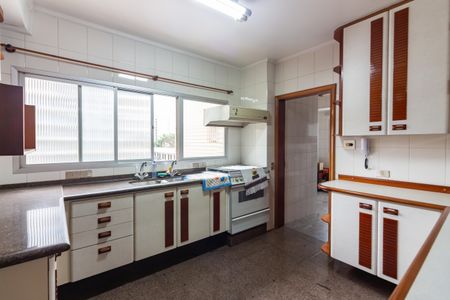 Apartamento para alugar com 151m², 2 quartos e 2 vagas Apartamento para alugar com 151m², 2 quartos e 2 vagasCozinha