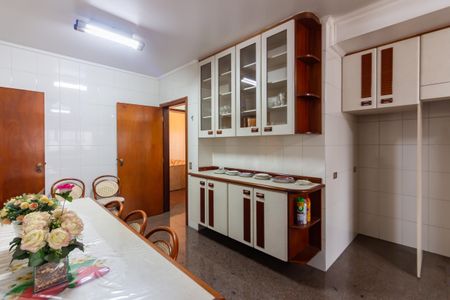 Apartamento para alugar com 151m², 2 quartos e 2 vagas Apartamento para alugar com 151m², 2 quartos e 2 vagasCozinha