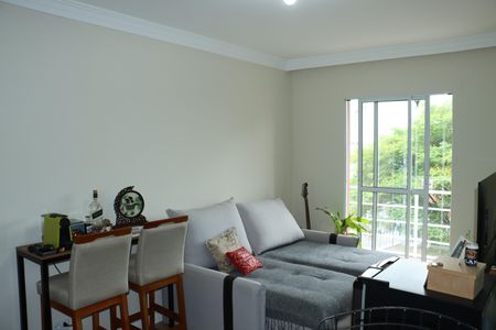 Sala de apartamento para alugar com 2 quartos, 49m² em Jardim dos Ipes, Cotia