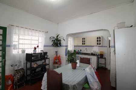 Cozinha de casa para alugar com 2 quartos, 80m² em Vila Vitorio Mazzei, São Paulo