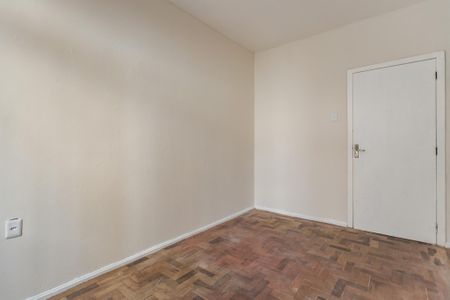 Quarto 2 de apartamento para alugar com 2 quartos, 73m² em Passo D’areia, Porto Alegre