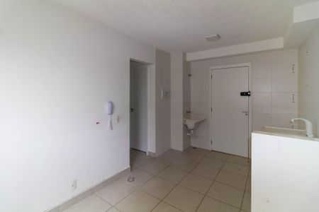 Apartamento para alugar com 33m², 2 quartos e sem vaga Apartamento para alugar com 33m², 2 quartos e sem vagaSala