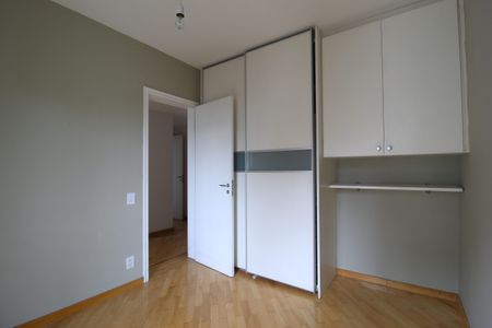 Apartamento à venda com 165m², 4 quartos e 3 vagasQuarto 2