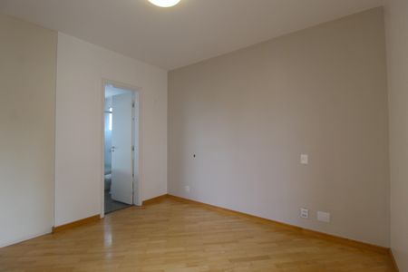 Apartamento à venda com 165m², 4 quartos e 3 vagasSuíte