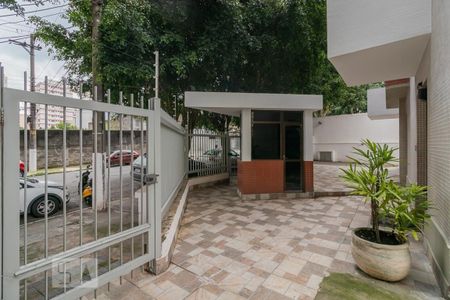Apartamento para alugar com 83m², 2 quartos e 2 vagas Apartamento para alugar com 83m², 2 quartos e 2 vagasEntrada