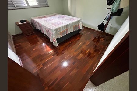 Apartamento à venda com 259m², 4 quartos e 2 vagas Apartamento à venda com 259m², 4 quartos e 2 vagasQuarto