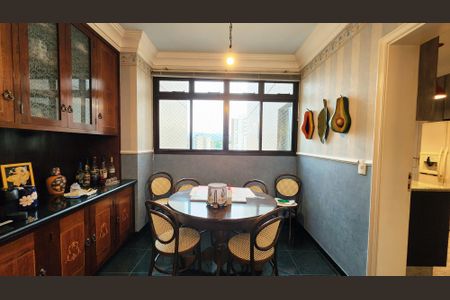 Apartamento à venda com 265m², 3 quartos e 3 vagas