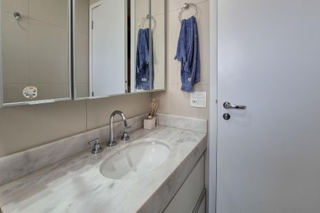 Apartamento à venda com 95m², 3 quartos e 2 vagasBanheiro da Suíte