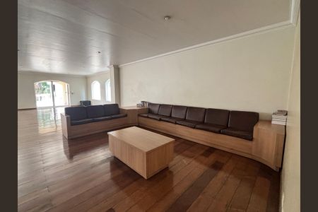Apartamento à venda com 67m², 2 quartos e 1 vaga Apartamento à venda com 67m², 2 quartos e 1 vagaHall de entrada