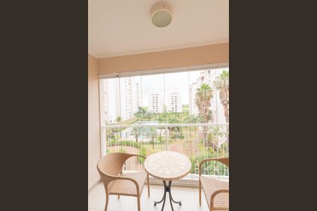Sacada da Sala de apartamento à venda com 2 quartos, 62m² em Jardim São Vicente, Campinas