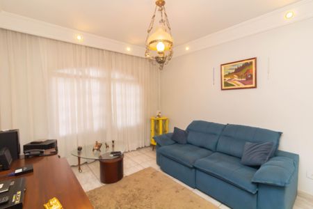 Casa à venda com 286m², 3 quartos e 4 vagasSala