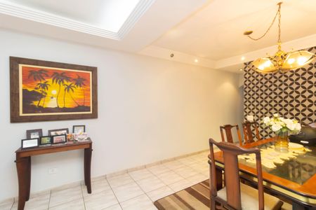 Casa à venda com 286m², 3 quartos e 4 vagasSala