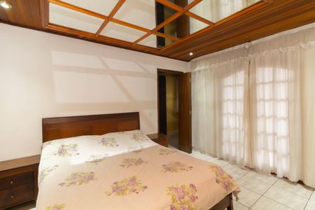 Casa à venda com 286m², 3 quartos e 4 vagasSuíte