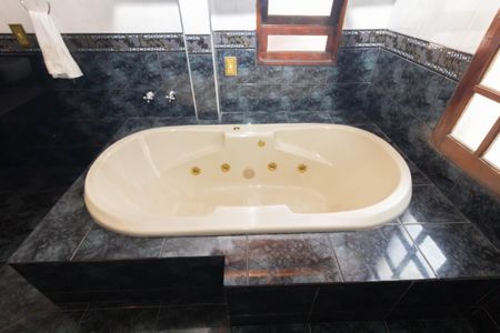 Casa à venda com 286m², 3 quartos e 4 vagasBanheiro da Suíte