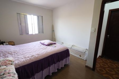 Casa à venda com 279m², 4 quartos e 3 vagasQuarto 2