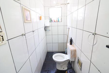 Casa à venda com 279m², 4 quartos e 3 vagasBanheiro 2