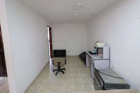 Casa à venda com 279m², 4 quartos e 3 vagasSala