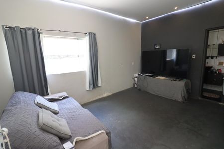 Casa à venda com 279m², 4 quartos e 3 vagasSala