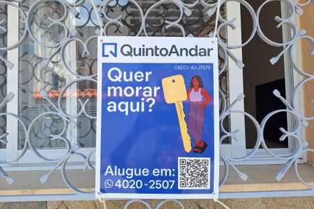 Casa à venda com 135m², 4 quartos e sem vagaPlaquinha