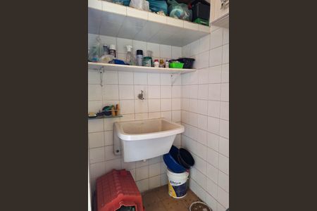 Casa à venda com 135m², 4 quartos e sem vagaÁrea de Serviço