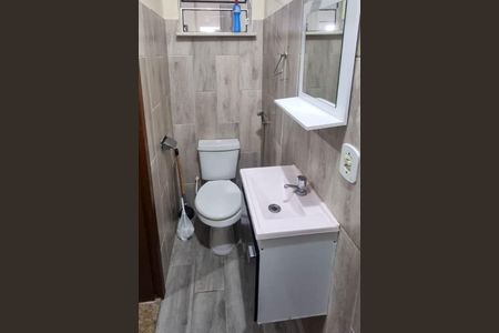 Casa à venda com 135m², 4 quartos e sem vagaBanheiro 2