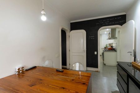 Apartamento à venda com 232m², 3 quartos e 3 vagas Apartamento à venda com 232m², 3 quartos e 3 vagasCopa