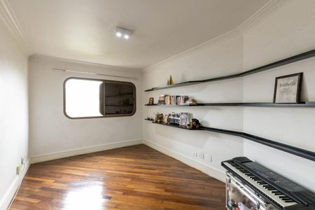 Apartamento à venda com 232m², 3 quartos e 3 vagas Apartamento à venda com 232m², 3 quartos e 3 vagasSala de TV