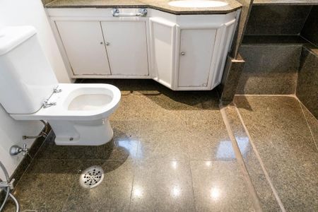 Apartamento à venda com 232m², 3 quartos e 3 vagas Apartamento à venda com 232m², 3 quartos e 3 vagasBanheiro 3 - Suíte