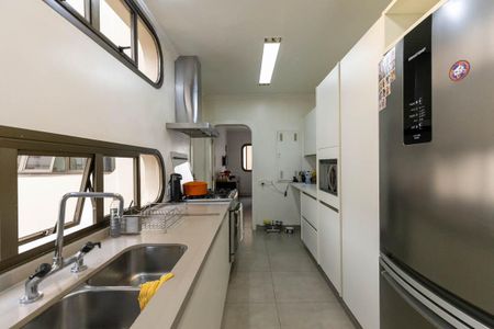 Apartamento à venda com 232m², 3 quartos e 3 vagas Apartamento à venda com 232m², 3 quartos e 3 vagasCozinha