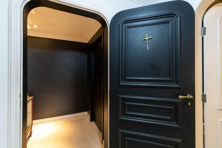 Apartamento à venda com 232m², 3 quartos e 3 vagas Apartamento à venda com 232m², 3 quartos e 3 vagasHall Social