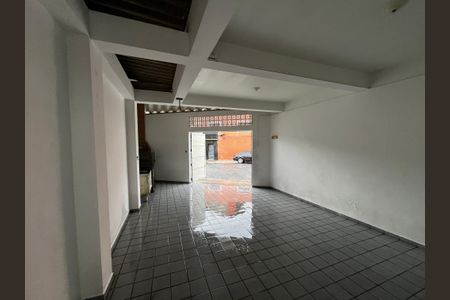 Casa para alugar com 220m², 3 quartos e 4 vagas Casa para alugar com 220m², 3 quartos e 4 vagasÁrea gourmet