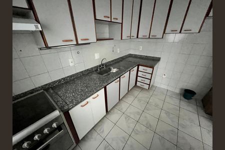 Casa para alugar com 220m², 3 quartos e 4 vagas Casa para alugar com 220m², 3 quartos e 4 vagasCozinha