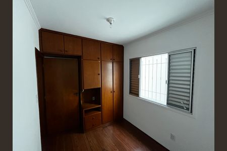 Casa para alugar com 220m², 3 quartos e 4 vagas Casa para alugar com 220m², 3 quartos e 4 vagasQuarto 2