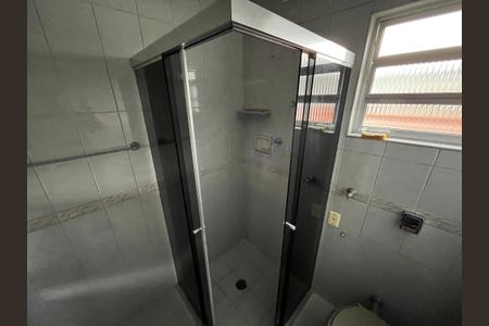 Casa para alugar com 220m², 3 quartos e 4 vagas Casa para alugar com 220m², 3 quartos e 4 vagasBanheiro da Suíte
