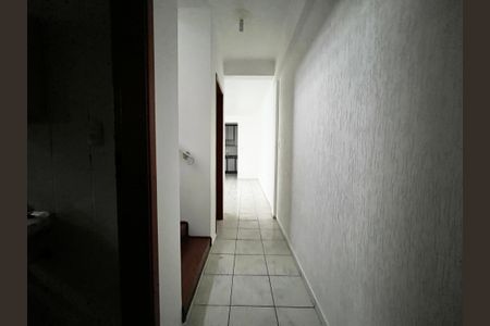 Casa para alugar com 220m², 3 quartos e 4 vagas Casa para alugar com 220m², 3 quartos e 4 vagasCorredor
