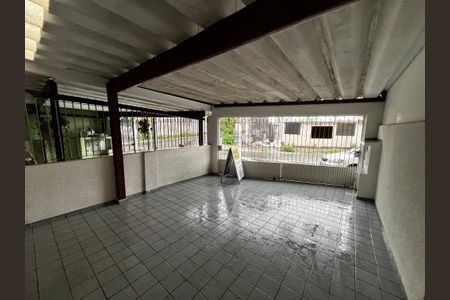 Casa para alugar com 220m², 3 quartos e 4 vagas Casa para alugar com 220m², 3 quartos e 4 vagasGaragem