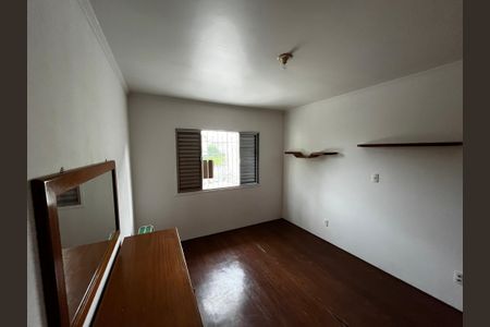 Casa para alugar com 220m², 3 quartos e 4 vagas Casa para alugar com 220m², 3 quartos e 4 vagasSuíte