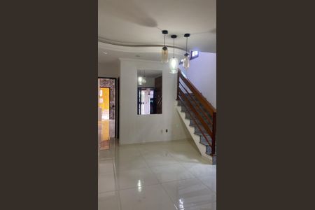 Sala de casa para alugar com 2 quartos, 200m² em Jardim Oriente, São José dos Campos