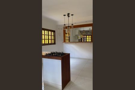 Cozinha de casa para alugar com 2 quartos, 200m² em Jardim Oriente, São José dos Campos