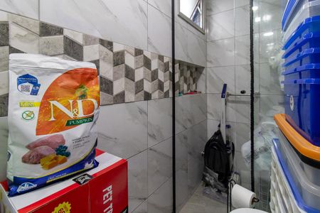 Apartamento para alugar com 264m², 5 quartos e 2 vagas Apartamento para alugar com 264m², 5 quartos e 2 vagasBanheiro da Suíte 2