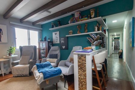 Apartamento para alugar com 264m², 5 quartos e 2 vagas Apartamento para alugar com 264m², 5 quartos e 2 vagasSala de TV