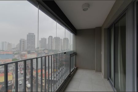Apartamento para alugar com 37m², 1 quarto e sem vaga Apartamento para alugar com 37m², 1 quarto e sem vagaVaranda